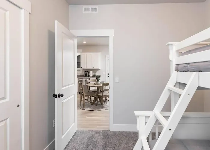Charming 3-Bedroom In Vibrant New Neighborhood