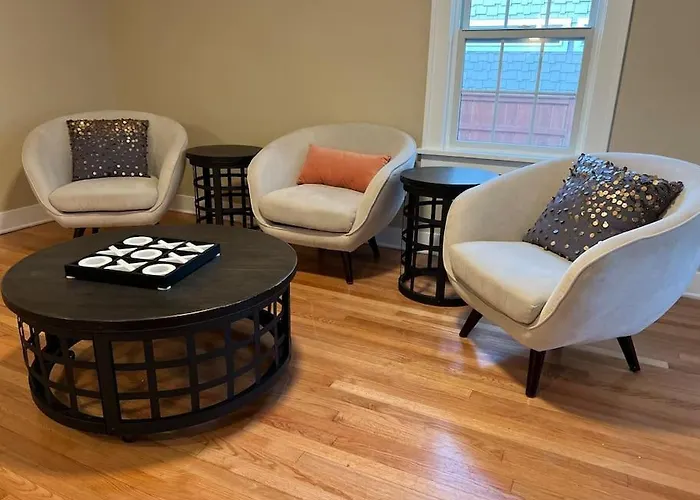 Freshly Renovated Home In A Vintage Neighborhood