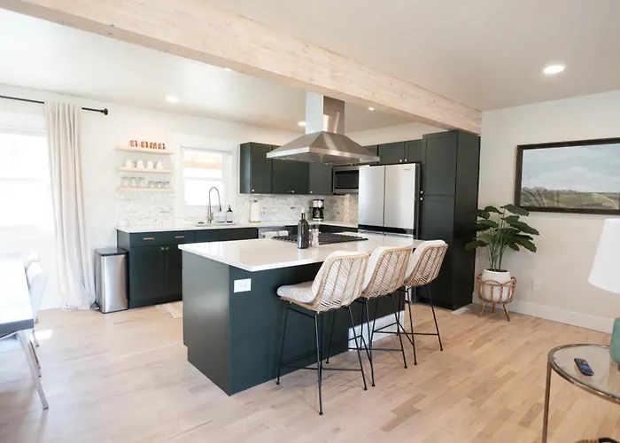 Billings Family House - Great Location